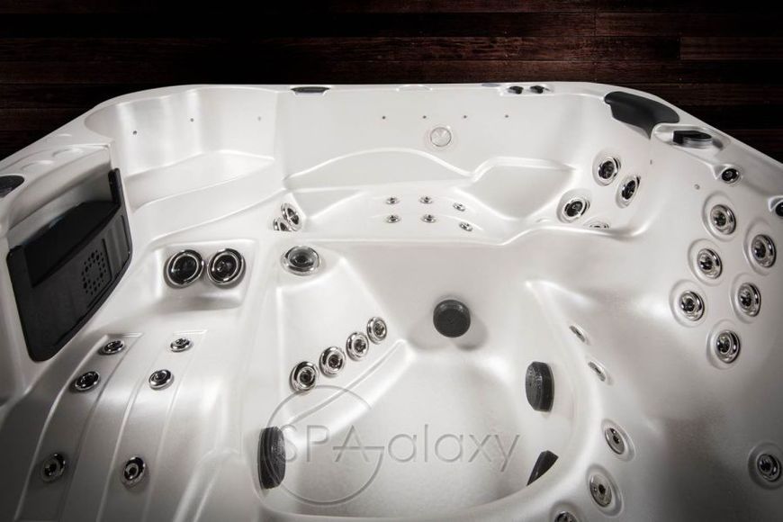 Spa pool Vortex Spas Spectrum (Australia), 230&times;230&times;92 cm