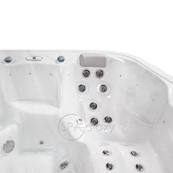 SPA basen Wellis Venus (Węgry), 215 &times; 215 &times; 87 cm