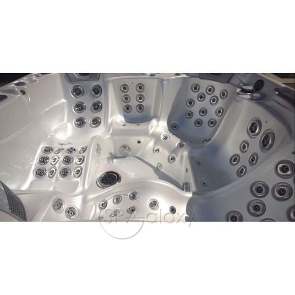 SPA pool Wellis EveRest (Hungary), 236 &times; 236 &times; 95 cm