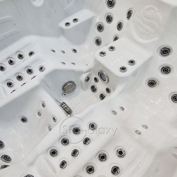 Spa бассейн Whirlcare K Luxury Edition Prestige (Германия), 215&times;180&times;84 см