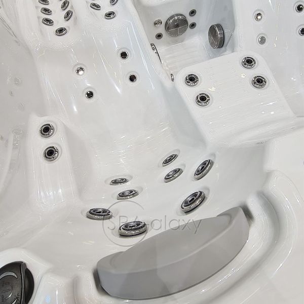 Spa бассейн Whirlcare K Luxury Edition Prestige (Германия), 215&times;180&times;84 см
