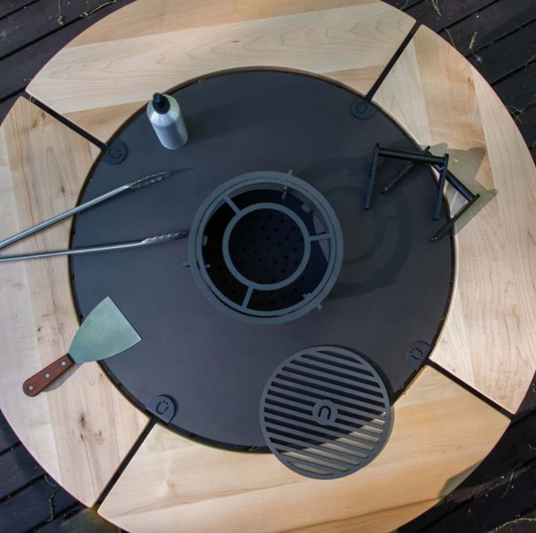 UNO Table