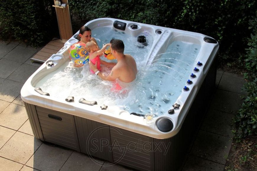 Spa pool PassionSpas Euphoria (Netherlands), 230 &times; 230 &times; 91 cm