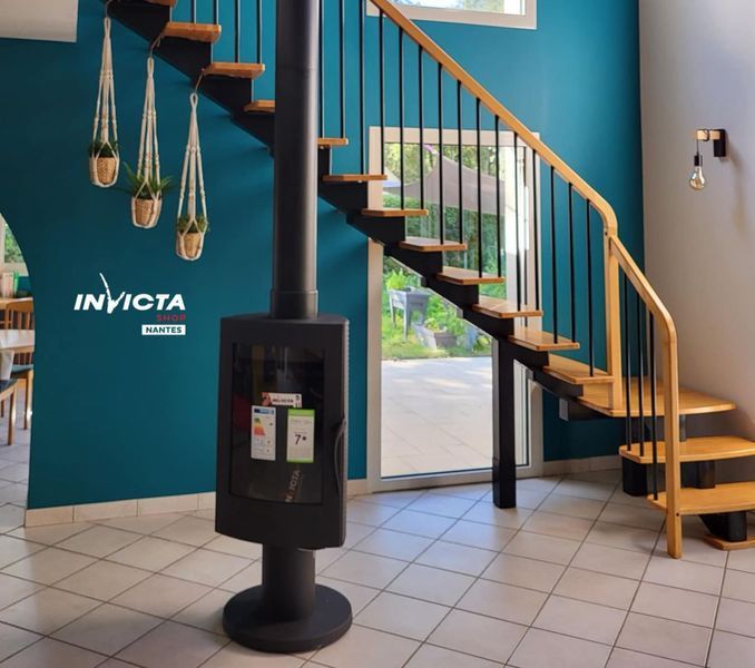 Żeliwna piec Invicta PHAROS antracyt (360&deg;), obracająca się ref. 9150-44 фото
