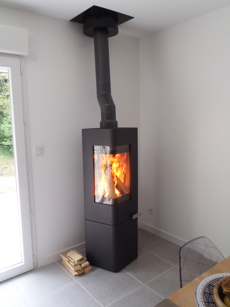 Cast iron stove Invicta MOAI anthracite 6142-44 фото