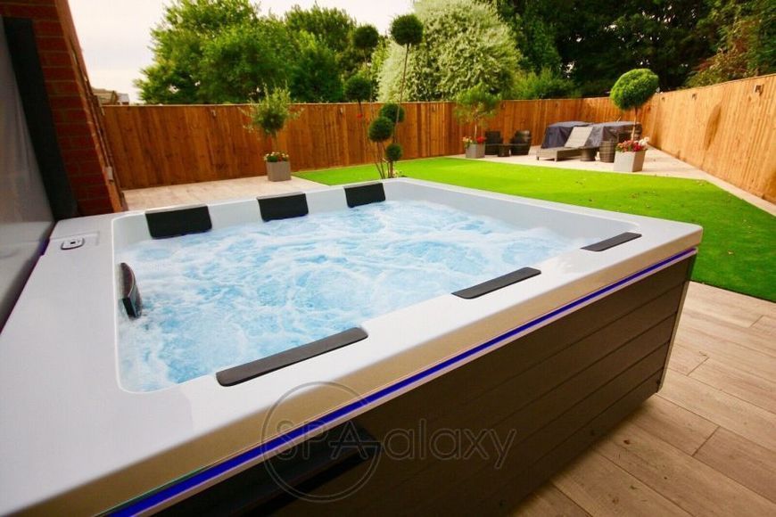 SPA hot tub PassionSpas Serene 6 (Netherlands), 243 x 224 x 93 cm