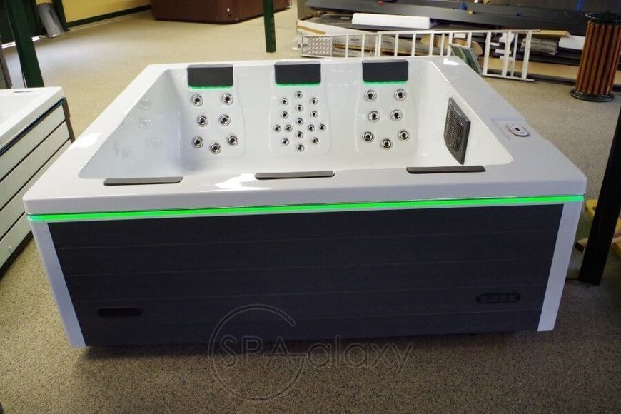 SPA hot tub PassionSpas Serene 6 (Netherlands), 243 x 224 x 93 cm