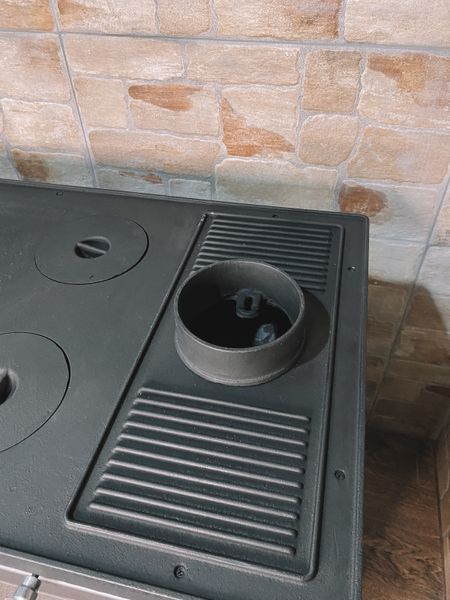 DUVAL EK-4020 Wood-burning stove-kitchen "Euro potbelly stove" with oven ЕК-4020 фото