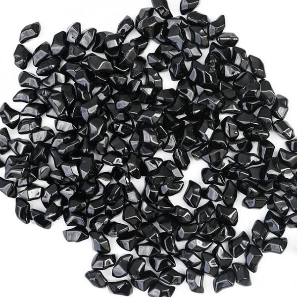 Dekoracyjne kamienie FIRE GLASS &mdash; czarny kryształ